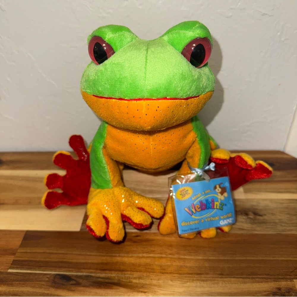 Webkinz Ganz Tree Frog (HM109)Stuffed Animal w New Unused Code Sealed Code(NWT)!